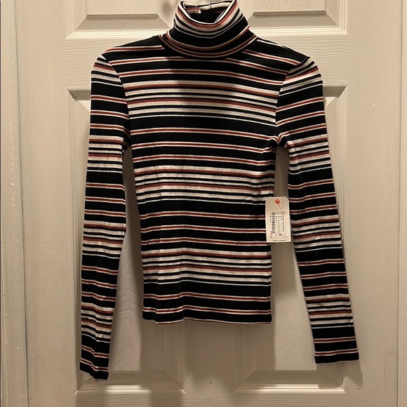 Turtleneck - Picture 1 of 1